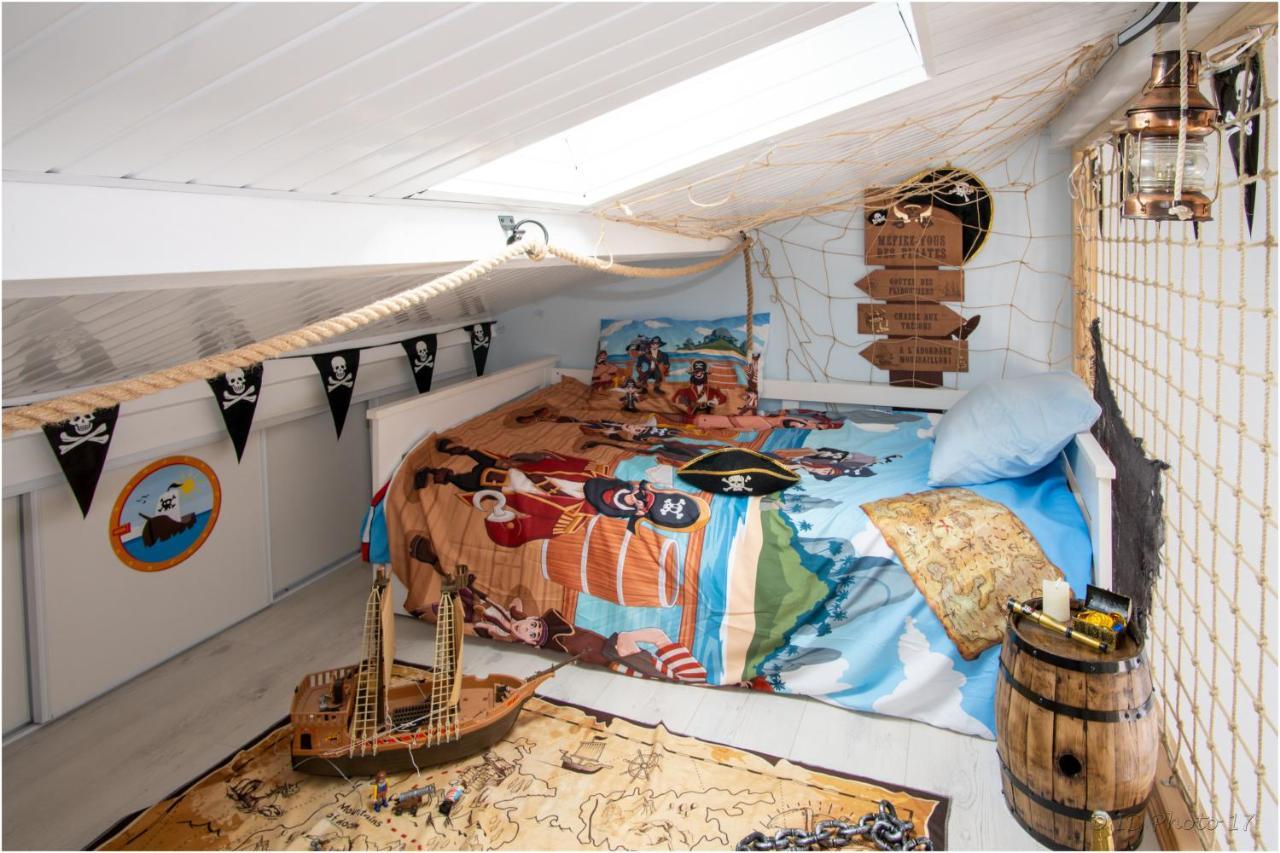 "Le Pirate Beneze"Gite Insolite,Situation Ideale,Accueil Attentionne Trizay ภายนอก รูปภาพ